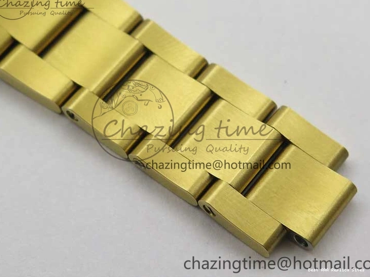 Best AAA Replica Sites YG 326934 Sky-Dweller YG on TravelReady Bracelet 2785 Dial A23J Gold AIF to 1217